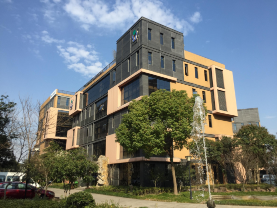 博革與上海問鼎環保簽約 共推環保工程目視化管理升級