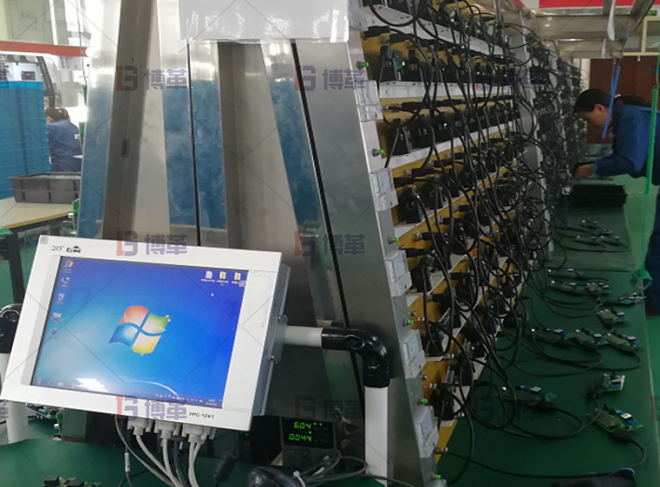 大量使用工裝和治具，提高品質(zhì)和提升生產(chǎn)效率。